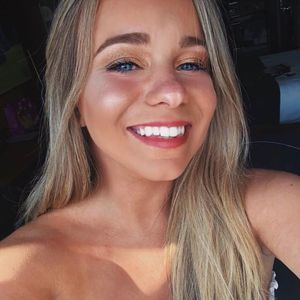 Meet your Posher, Kelsey